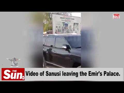 Deposed Emir of Kano, Sanusi leaving palace [video]