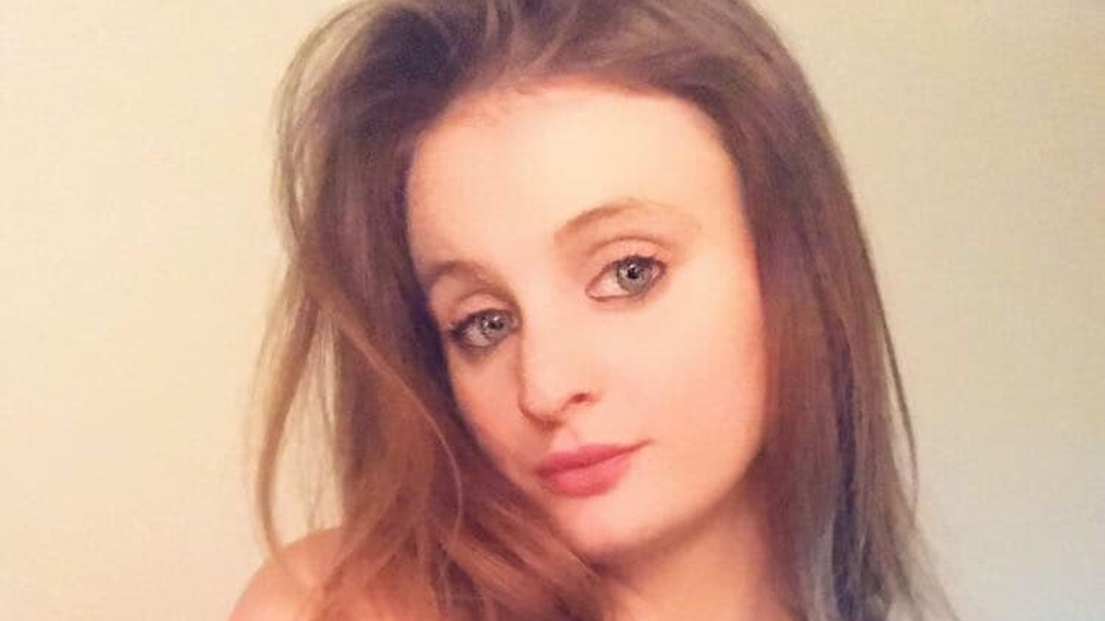 Chloe Middleton, 21, died from coronavirus