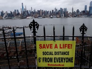 0_The-New-York-City-skyline-of-Manhattan-during-outbreak-of-the-coronavirus-disease-COVID-19-from-W