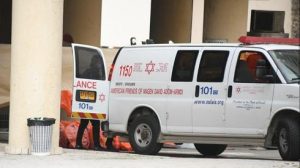 An ambulance outside a coronavirus dedicated hotel (Photo: Yair Sagi)