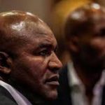 Holyfield hires Klistschko as trainer