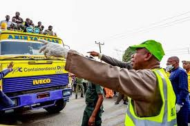 Kano impounds 30 vehicles for sneaking into state
