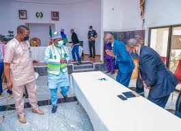 Lalong inaugurates research team on COVID-19