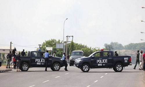 Police-Barricade-All-Roads-To-Presidential-Election-Tribunal
