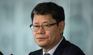 s-koreas-unification-minister-visits-estuary-to-renew-commitment-to-inter-korean-cooperation-1000×600