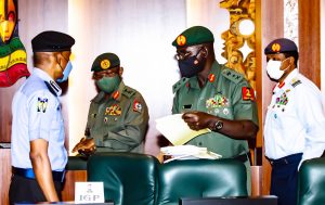 President Buhari  met with Security and Intelligence Chiefs today. NSA, CDS, COAS, CAS, CNS, DG DSS, DG NIA, CDI. Also in attendance, SGF, Defence Minister, COS, NSA.