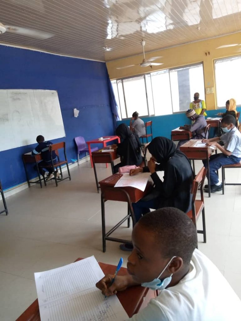 Students-writing-entrance-examination-into-JSS-I-and-SS-I-at-Future-Leaders-International-School-Unguwan-Rimi-Kaduna-768×1024