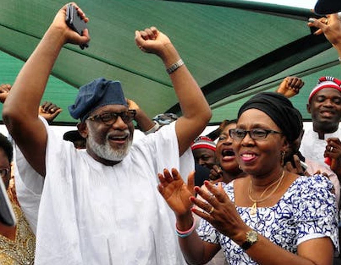 AKEREDOLU-JUBILATION-IN-HIS-RESIDENCE-AT-OWO-1