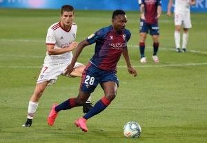 Chukwueze congratulates Nwakali on LaLiga