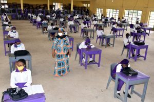 An exit class of Government Senior Secondary School Wuse Zone 3, during their resumption of in Abuja on Tuesday (4/8/20). 04046/4/8/2020/Jones Bamidele/NAN