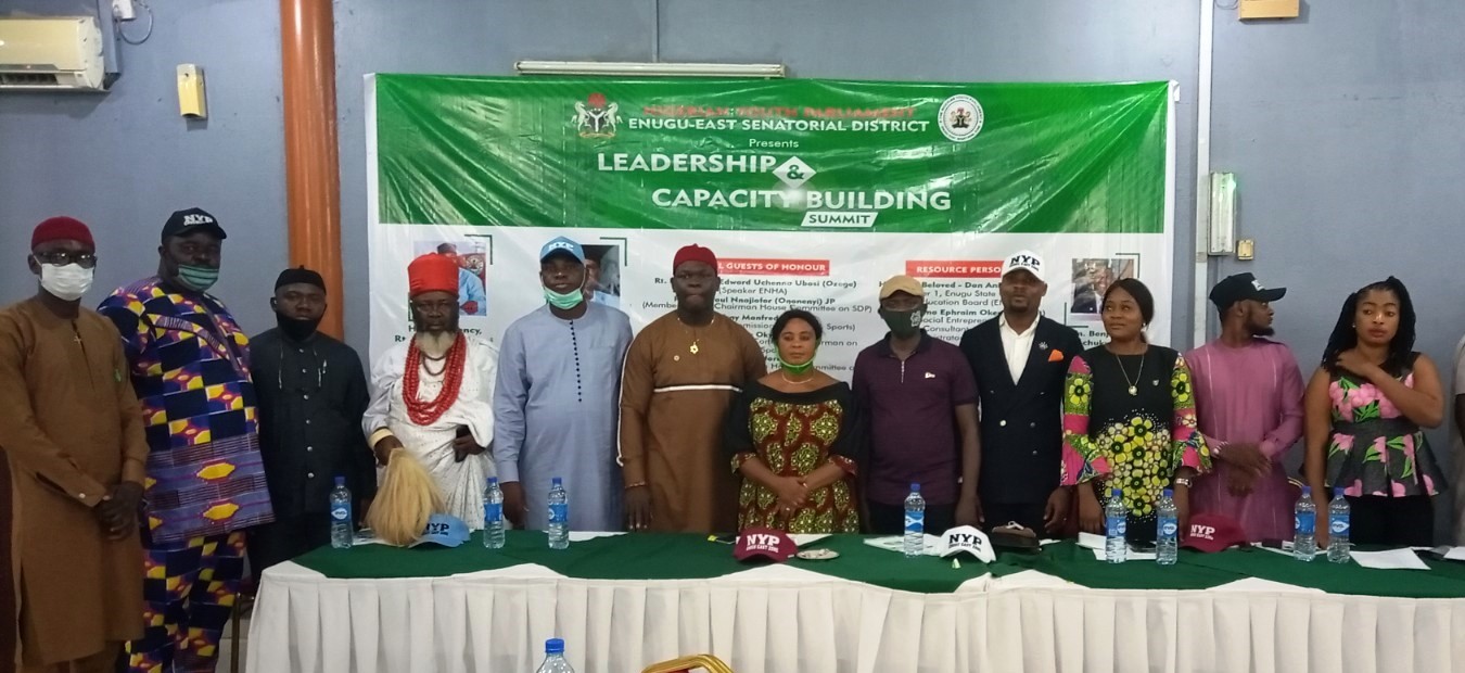 Some participants with dignitaries