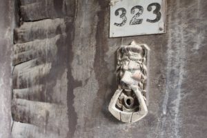 Old Daula Hotel door knocker (Photo credit Carmen McCain, 2011)