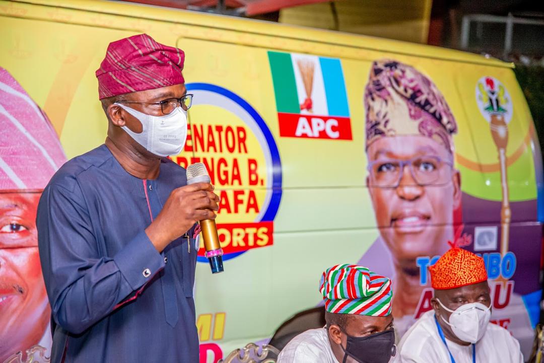 Tokunbo Abiru,