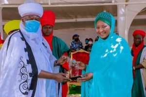 Emir of Argungu Alhaji Samaila Muhammdu Mera (l), Dr Zainab Shinkafi-Bagudu (r)