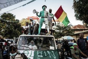 AFP1043736980378877191680363260485311174318-vote-topshots-election-guinea-politics-2