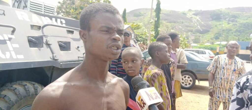 Ekiti- Police parade 2 minors, 4 others for arson during #EndSARS unrest