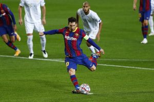 Messi-UCL-PenALTY-ap_571_855
