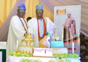 Ekiti State Deputy Governor Otunba Bisi Egbeyemi (L) with the Ewi of Ado-Ekiti, Oba Adeyemo Adejugbe (R) at the monarch’s 75th birthday celebration in Ado-Ekiti on Monday, Nov 23, 2020