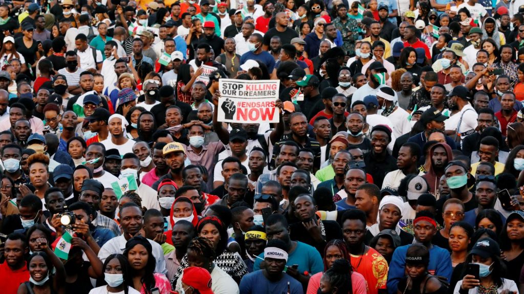 2020-10-17T000000Z_427870944_RC2LKJ9LTNV6_RTRMADP_3_NIGERIA-PROTESTS-POLICE-e1604164922172
