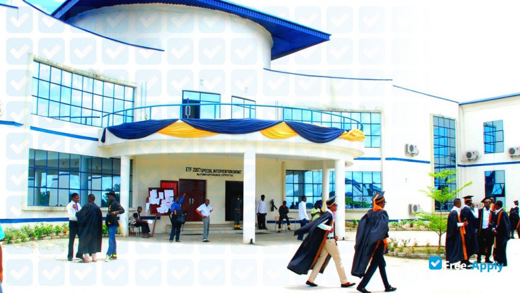 Defence College seeks more funding for petroleum university