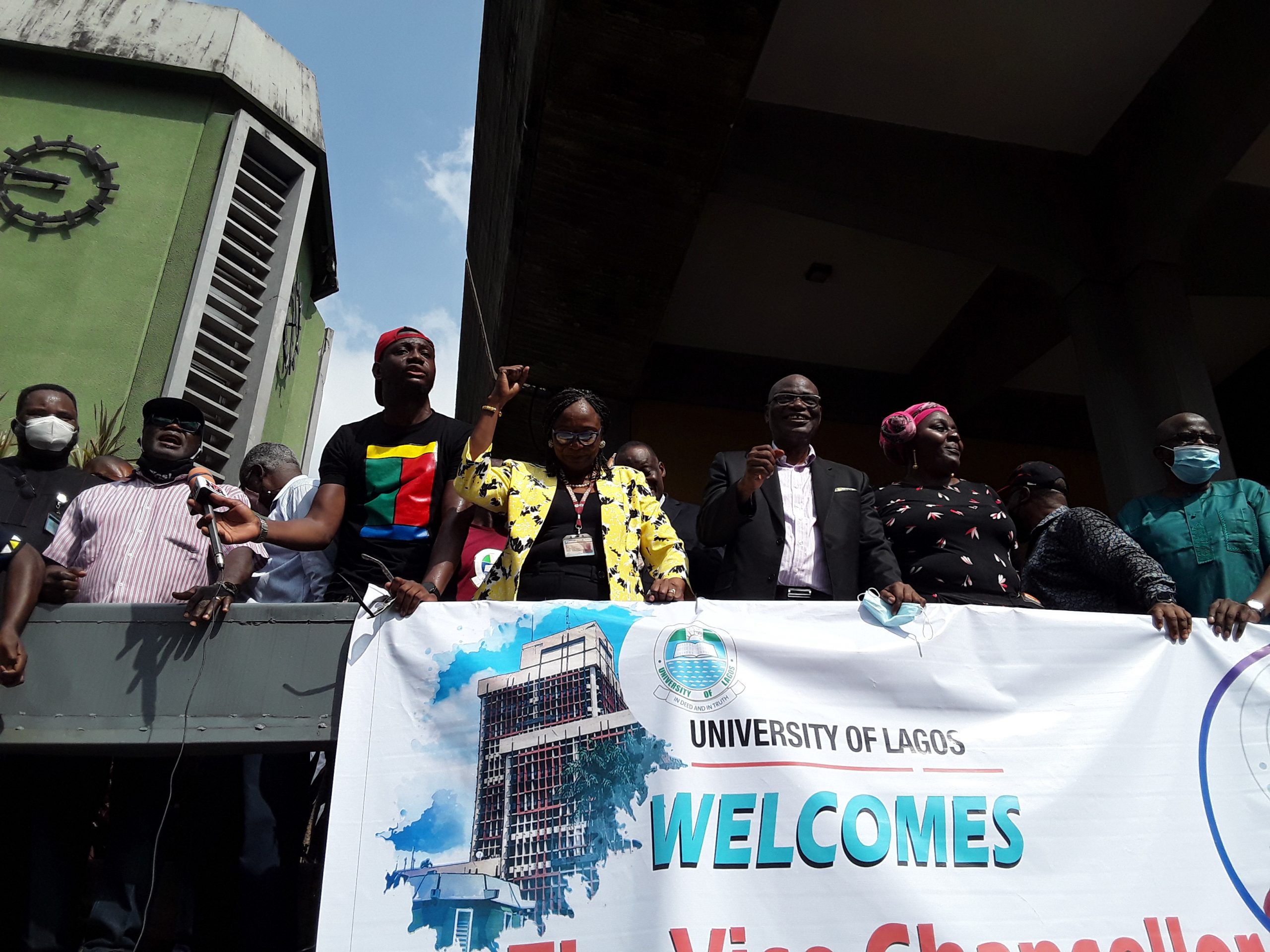 Prof Ogundipe, Prof Ogunsola, Dr Dele Ashiru, VC’s wife, Mrs Oluwaseun Ogundipe at the welcome back of reinstated, Prof Ogundipe