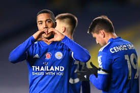 Vibrant Leicester City go second with 4-1 win at Leeds United