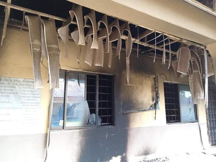 Hoodlums burn Abia PDP local council headquarters