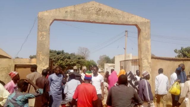 Katsina: Get the bandits, rescuse the students, Buhari orders army, police