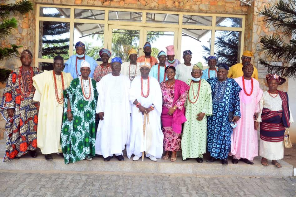 Ekiti Deputy Governor Otunba, Bisi Egbeyemi, Oba Ajakaye, his wife, Olori Ajakaye and chiefs