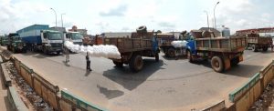 Anambra tipper drivers block Onitsha-Enugu expressway in protest
