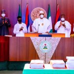 President Muhammadu Buhari (centre)