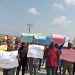 Protesting youths barricade entrance to INEC offices in Imo