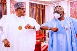 President Muhammadu Buhari (l), Lagos Governor Babajide Sanwo-Olu (r)