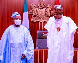Bisi Akande (L), President Muhammadu Buhari (R)