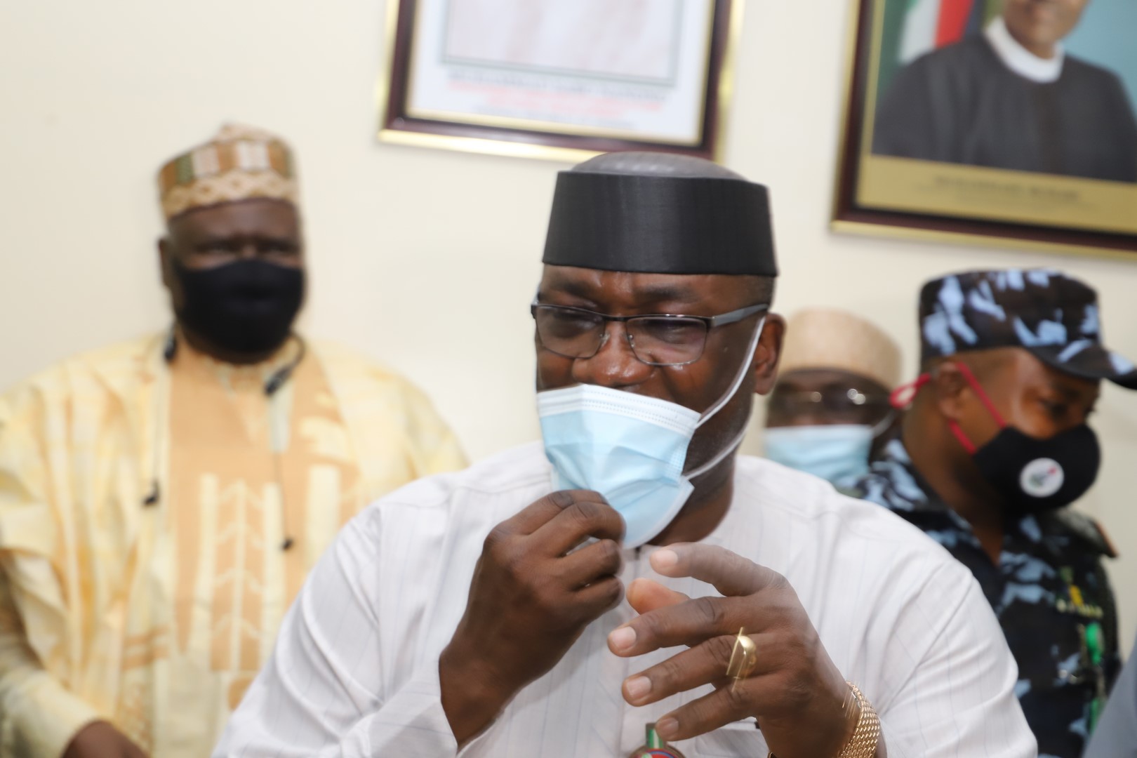 Handing-Over-New-FMARD-PS-32