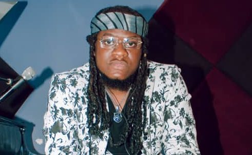 SEyi