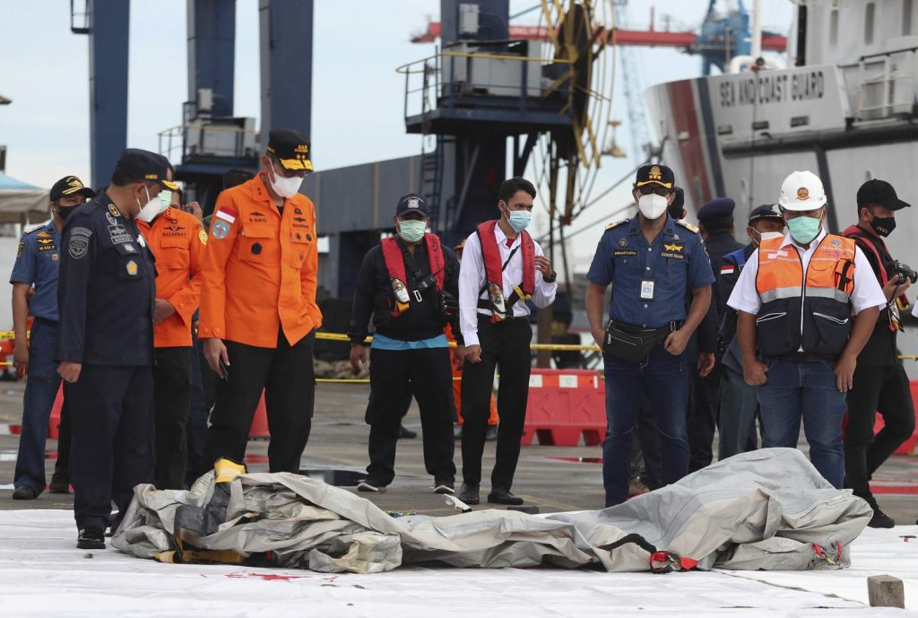 5 bags of human body parts retrieved from Indonesian plane crash site