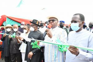 Former Deputy Speaker, Federal House of Representatives, Rt Hon Austin Opara, commissioning the project