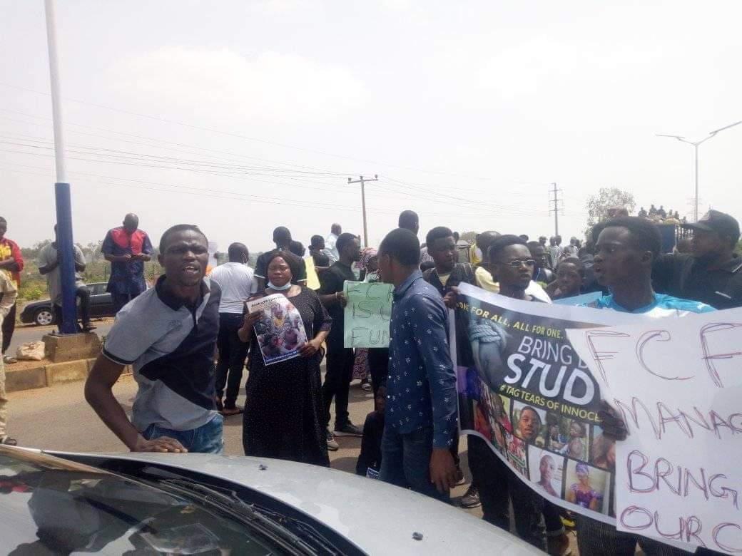 Afaka 39: Parents, colleagues protest delay in rescue of abducted students