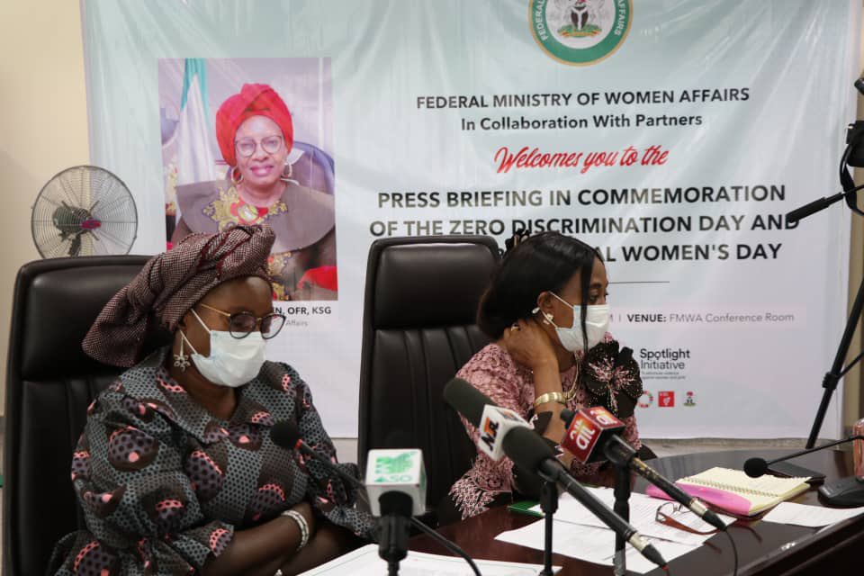 Minister of Women Affairs Dame Pauline Tallen (L)