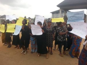 Ohakim vs Amuchinwa: Women protest halt court sitting