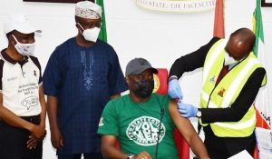 Seyi-Makinde-Covid-vaccination