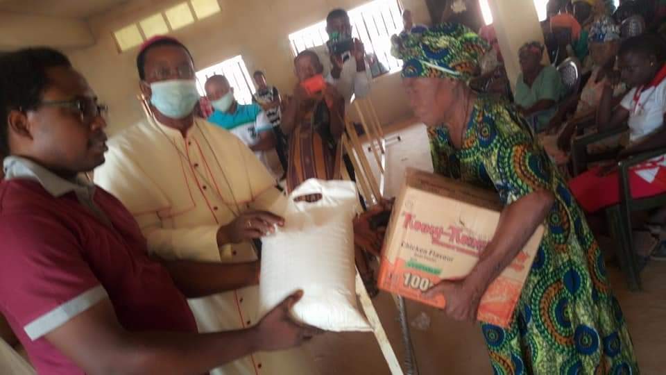 86-year-old widow, over 300 others benefit from Bishop Ezeokafor’s Easter largesse