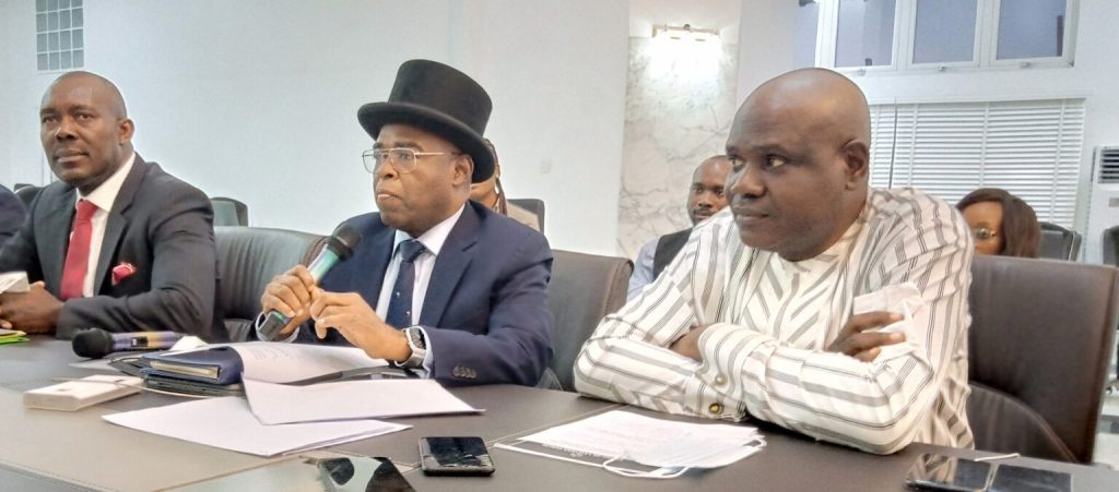 (R-L) Dr Ayebaesin Beredugo, Chairman, Nembe-Se Lawyers Forum, Amadabo of Spiff Town in Twon-Brass, Bayelsa, HRH David Dokubo and  former Commissioner for Environment in Bayelsa, Iniruo Wills at a briefing announcing the group’s proposed event in Port Harcourt