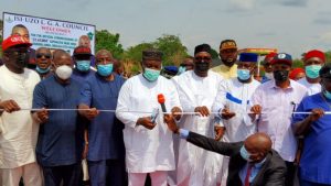 Rural-development-Gov.-Ugwuanyi-inaugurates-22.443km-Neke-Mbu-Ogbodu-Abba-Obollo-Etiti-road-678×381