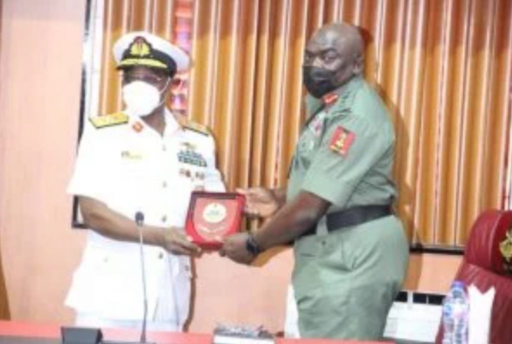 NDC Commandant hails army chief on leadership qualities