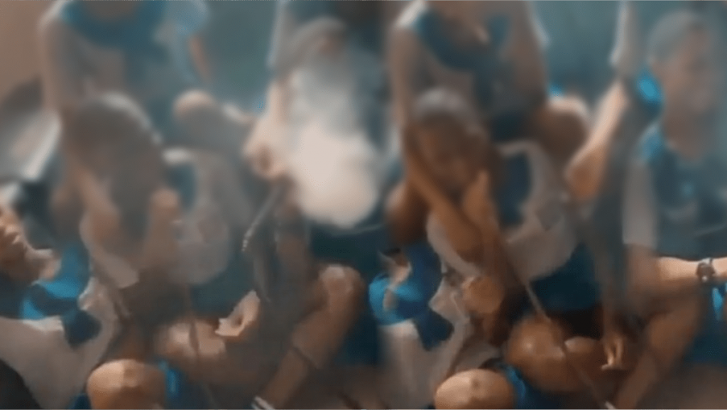 Shisha-smoking-schoolgirls