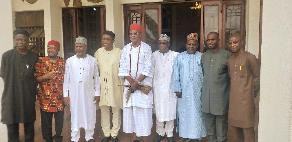Obi of Onitsha, Igwe Alfred Achebe, Vice Chancellor, UNIZIK, Prof. Charles Esimone and members of the Visitation Panel during