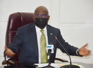 Pic-1-Minister-of-Works-and-Housing-appears-on-NAN-Forum-in-Abuja-1024×751