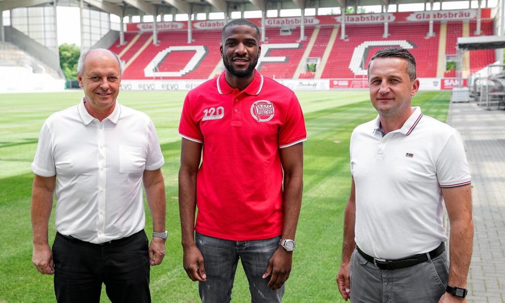 Osarenren Emmanuel Okungbowa